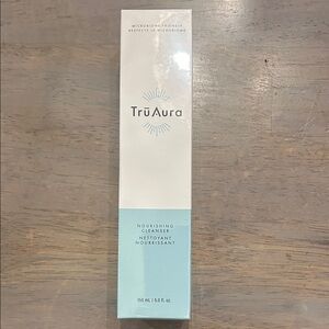 NIB TruAura Nourishing Cleanser 5 oz